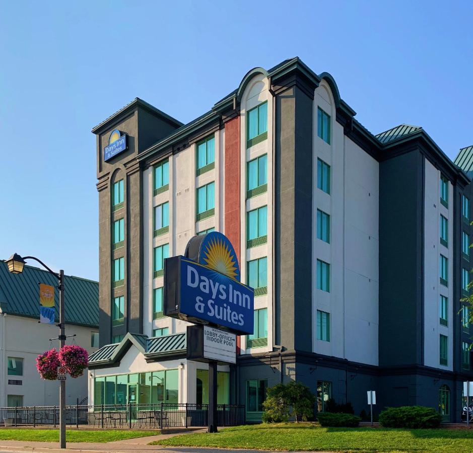 Days By Wyndham Centre St By The Falls Hotel Niagara-Fälle